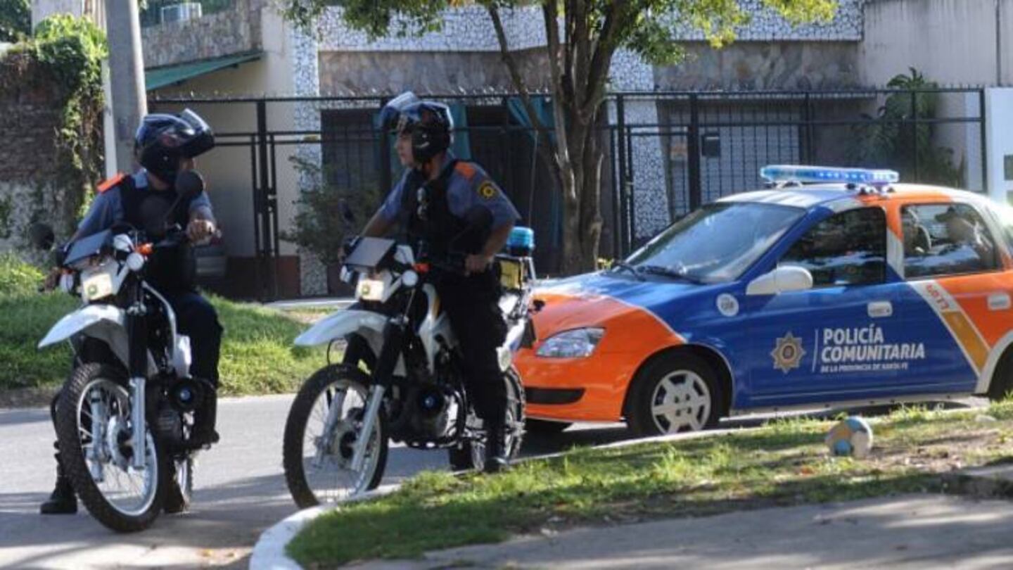 Matan a un hombre de una puñalada y detienen a su pareja en Rosario