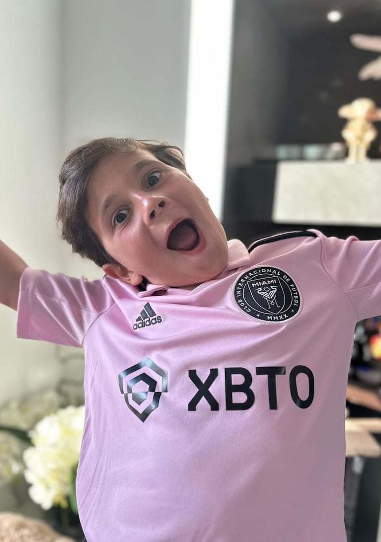 Mateo Messi cumplió 8 años y Antonela Roccuzzo lo saludó en Instagram con sus fotos más divertidas