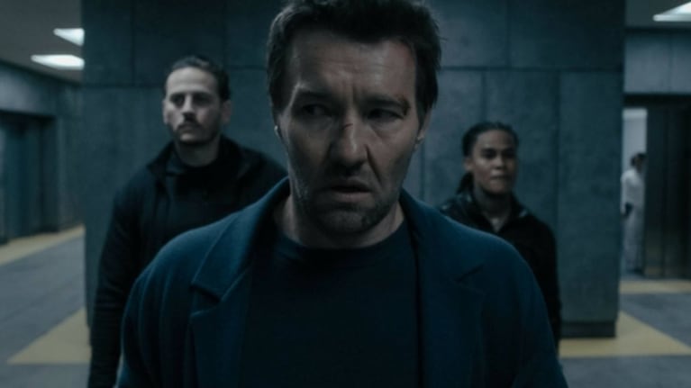 Materia oscura construye buena parte de su conflicto alrededor de cuestiones personales.