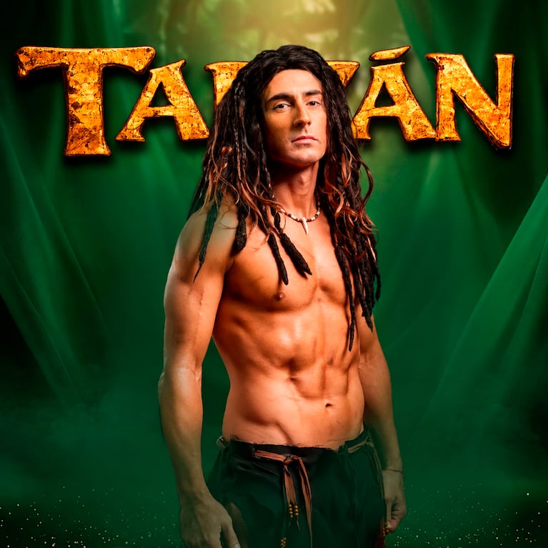 Matías Asenjo es Tarzán en Tarzán – El Musical Original.