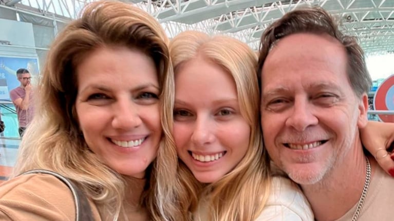 Matías Martin y Natalia Graciano despidieron a su hija, que se va a vivir al exterior.