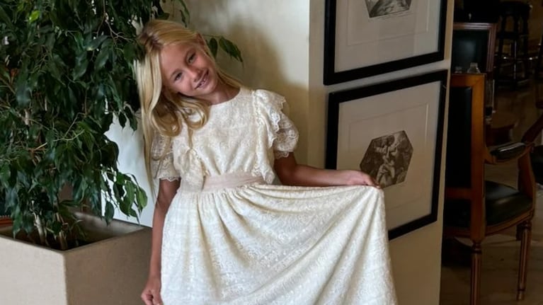 Matilda Salazar deslumbró en Mar del Plata con un impactante estilo “Bridgerton”: las claves del vestido | Créditos: Instagram @ameliafonioatelier