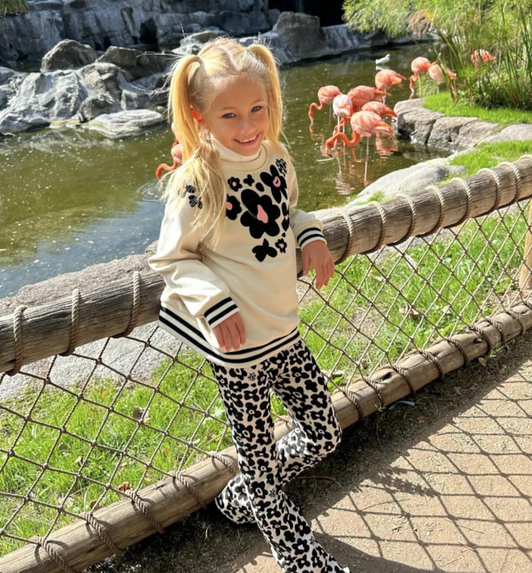 Matilda Salazar lució un divertido look. Foto: IG | lovingmatilda