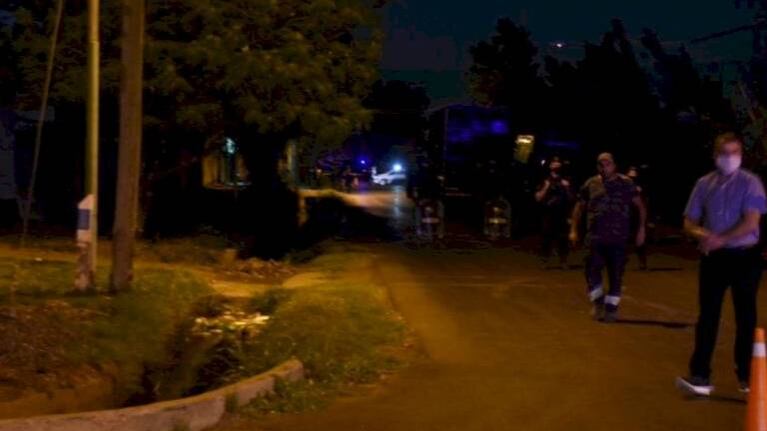 Mató a su mujer embarazada, se ahorcó y el hijo de 4 años quedó encerrado dos días en una habitación