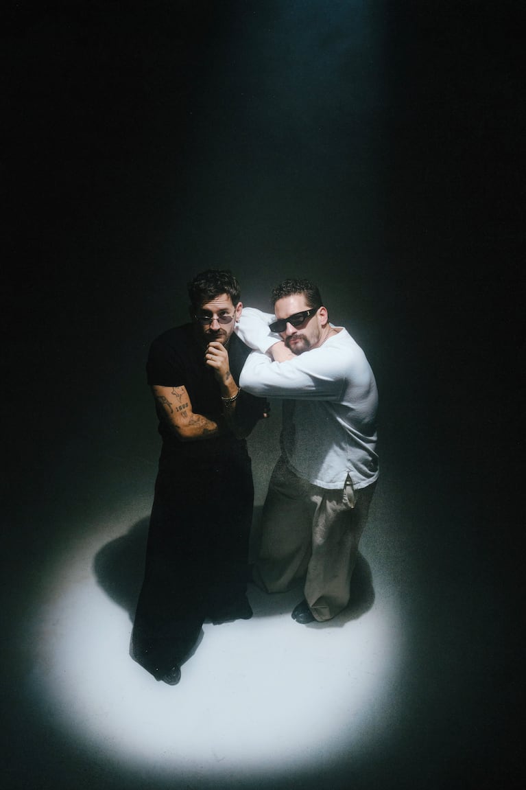 Mau y Ricky lanzan ‘Las Flores’ y anuncian una gira exclusiva por Latinoamérica