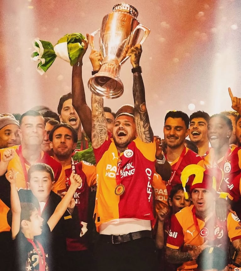 Mauro Icardi celebró otra copa con el Galatasaray (Foto: Instagram/@mauroicardi).