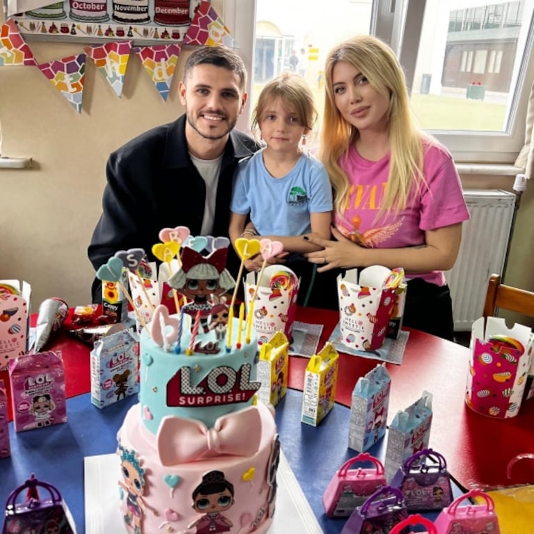 Mauro Icardi compartió una foto con Wanda Nara por el cumpleaños de su hija y ella se la comentó