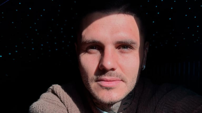 Mauro Icardi mostró cómo es por dentro su avión privado.