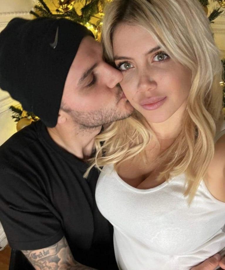 Mauro Icardi se mostró a los besos con Wanda Nara desde Turquía: "Mi rubia"