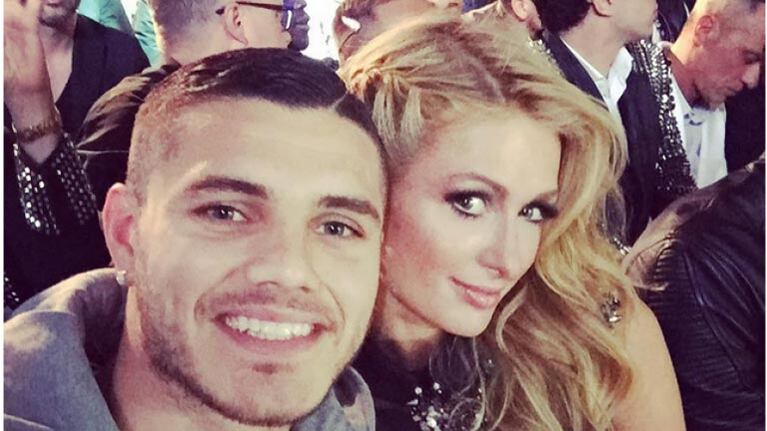 Mauro Icardi y Paris Hilton, en la foto que Wanda Nara habría hecho eliminar de Instagram. Foto: Web