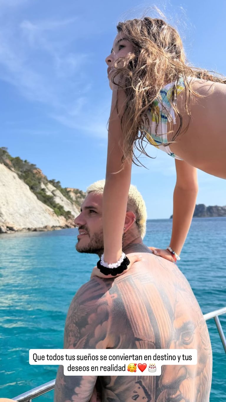 Mauro Icardi y Rufina Cabré. (@mauroicardi)