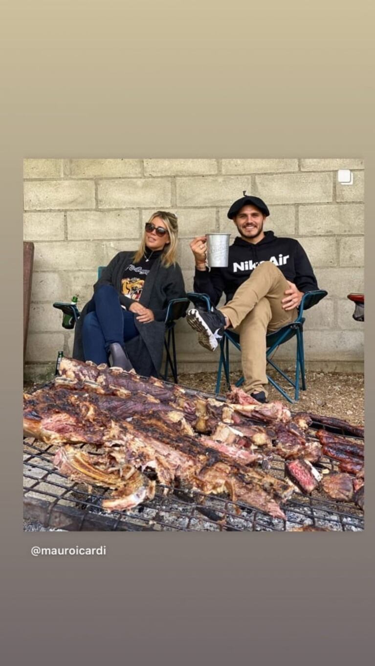 Mauro Icardi y Wanda Nara hicieron un "asadazo" para sus amigos en París: "Día de campo"
