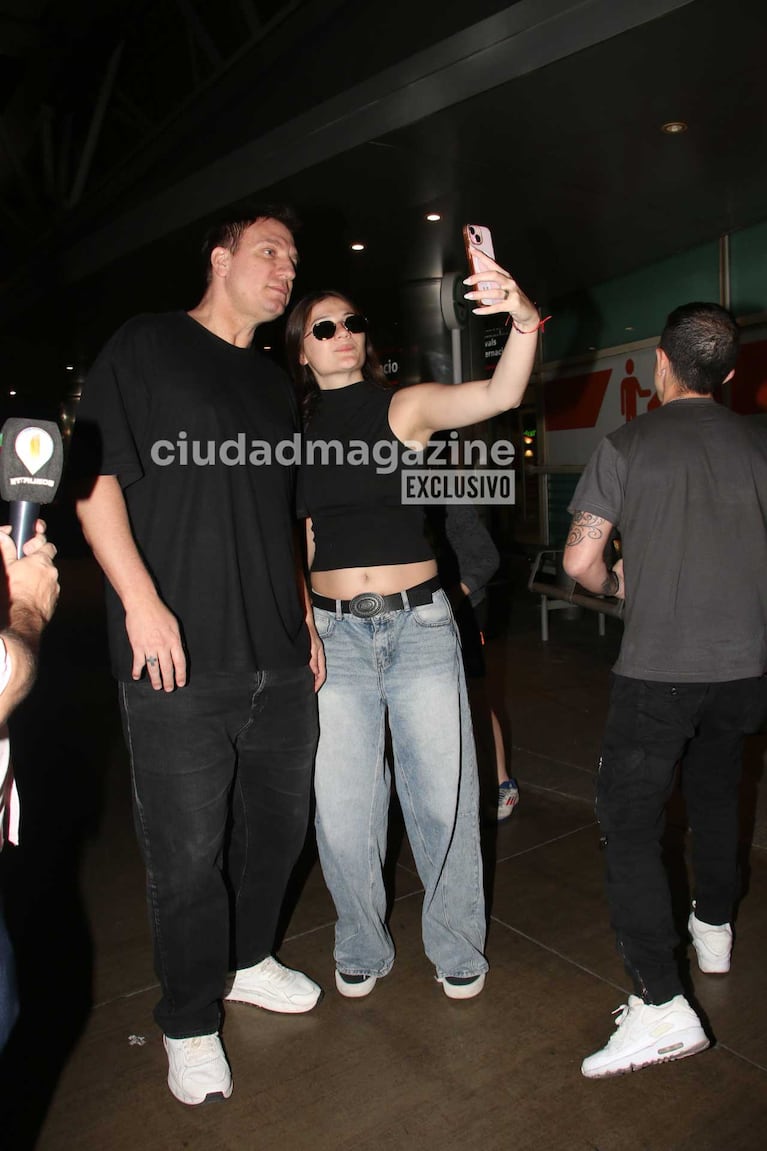 Maxi López volvió a Argentina (Foto: Movilpress)