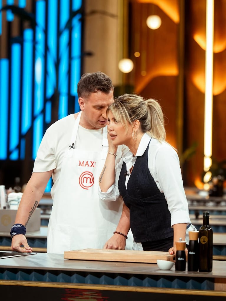 Maxi López y Wanda Nara en MasterChef Celebrity.