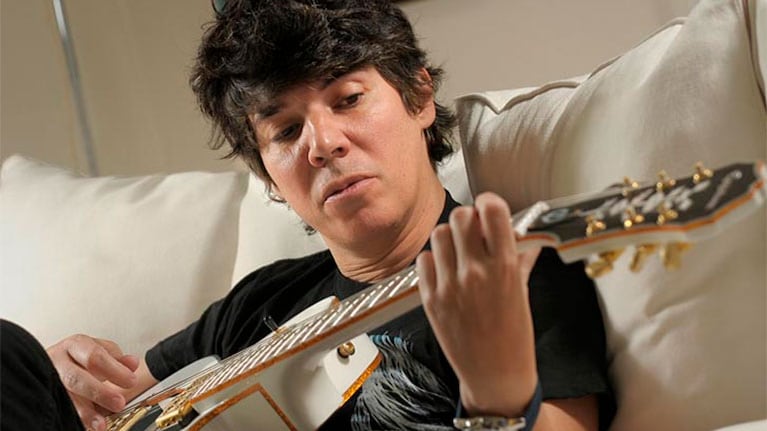 Maxi Trusso lanzó el videoclip de Knocking At The Sun