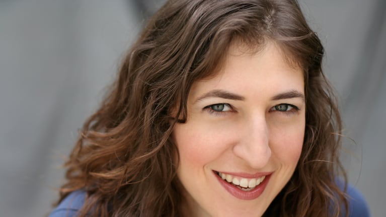 Mayim Bialik: “El romance con Sheldon Cooper parecía fuera de lugar”