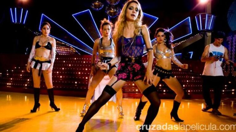 Me Quema, el tema que canta Chachi Telesco en Cruzadas. (Foto: cruzadaslapelicula.com)