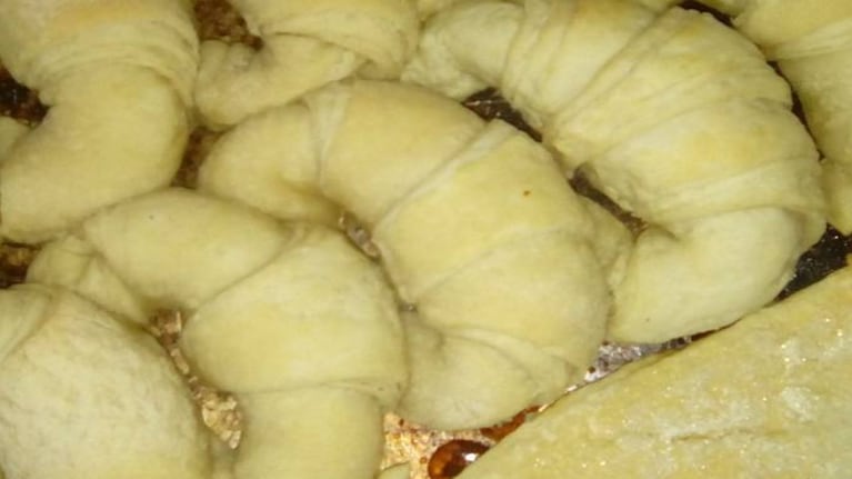 Medialunas de grasa: la receta de panadería directo a tu mesada