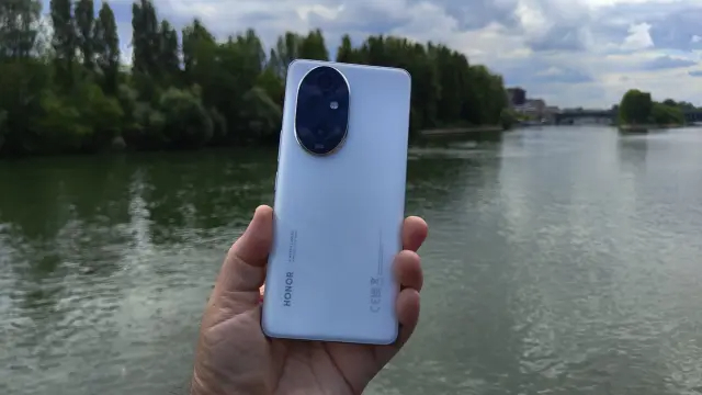 Mejoras significativas caracterizan al Honor 200 Pro, que debuta por primera vez en Europa con un enfoque destacado en la fotografía de retrato, características que también comparten los otros dos modelos.