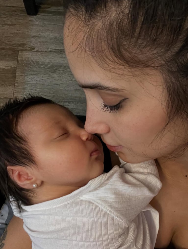 Melody Luz y Alex Caniggia mostraron por primera vez la carita de Venezia en su segundo cumpleaños. Crédito: Instagram/@veneziacaniggia