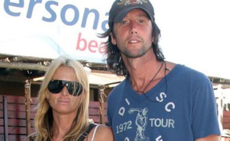 Mercedes Sarrabayrouse y Eduardo Celasco, otro verano, otra playa. (Foto: Web)