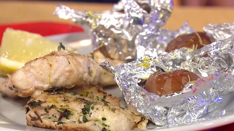 Mero a la plancha con limón y papas andinas al plomo: la receta para hacer un pescado de mar distinto en menos de media hora. Foto: Cucinare.TV.