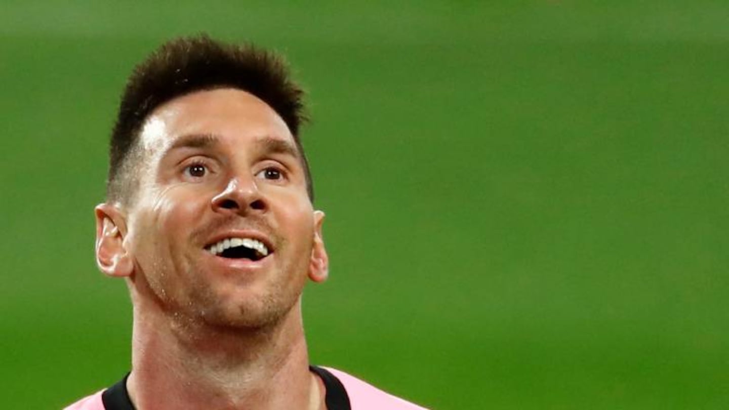 Messi tendrá botines personalizados luego de superar el récord de goles de Pelé
