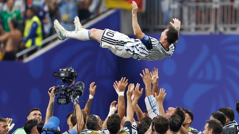 Messi y la Selección Argentina buscan otro título en el Mundial 2026
Fuente: Instagram @eltanomazzei