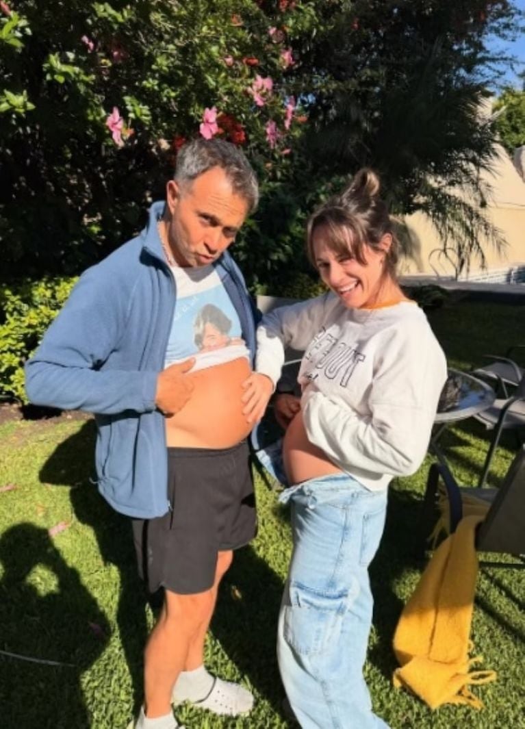 Mica Lapegüe mostró su pancita con Sergio Lapegüe. Crédito: Instagram