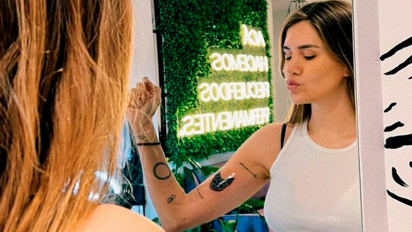 Mica Tinelli se hizo un tattoo en honor a su mascota.