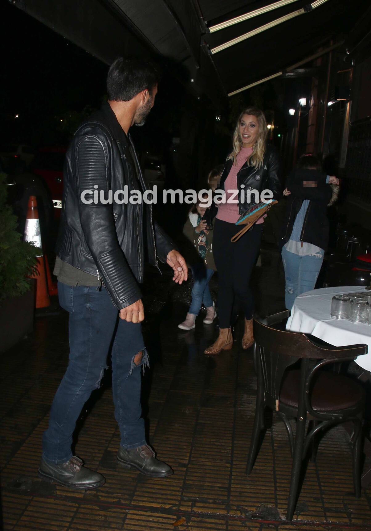 Mica Viciconte celebró con Cubero y sus hijas en Palermo (Fotos: Movilpress).