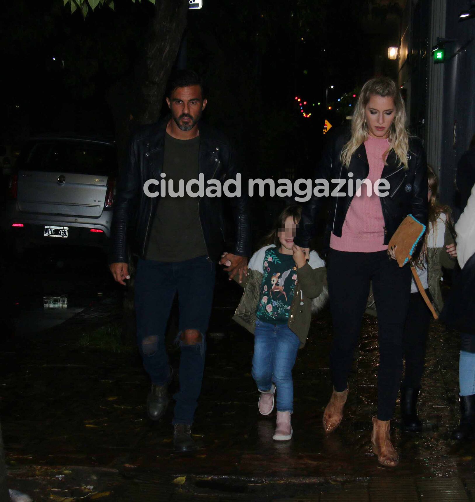 Mica Viciconte celebró con Cubero y sus hijas en Palermo (Fotos: Movilpress).