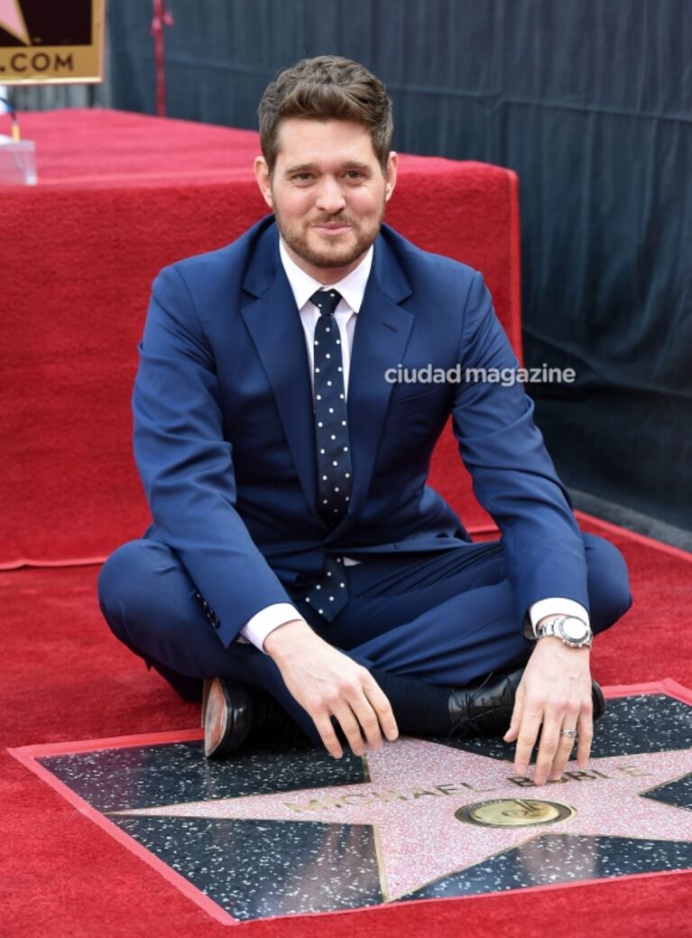 Michael Bublé fue distinguido en el Paseo de la fama de Hollywood: la emoción de Luisana Lopilato 