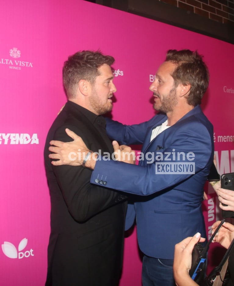 Michael Bublé y Benjamín Vicuña en la presentación de la película El Mensaje en la Botella (Foto: Movilpress).