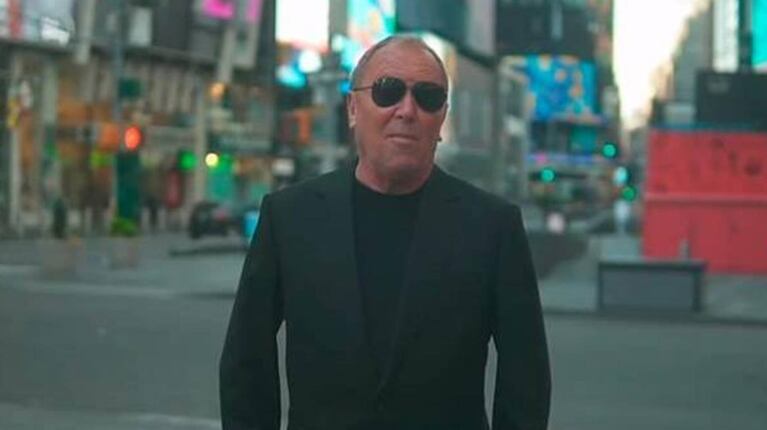 Michael Kors celebra 40 años en la moda con un desfile dedicado a Broadway