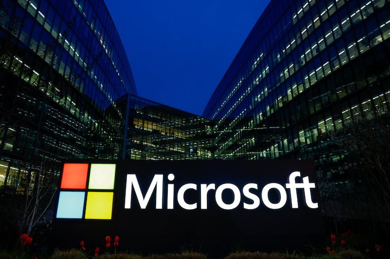 
Microsoft ha anunciado la próxima disponibilidad de la versión preliminar de Microsoft Office Long-Term Servicing Channel (LTSC) 2024.