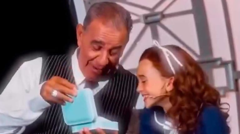 Miguel Ángel Rodríguez en Annie (Foto: apturas Instagram @annieteatroarg)