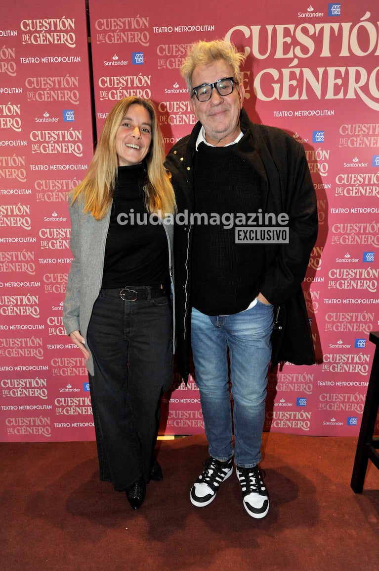 Miguel Ángel Rodríguez en el estreno de  Cuestión de Género en el teatro (Foto: Movilpress).