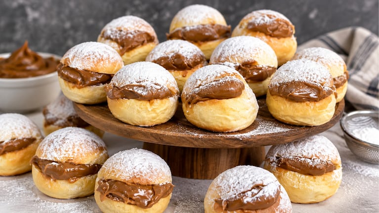 Miguelitos, una receta clásica de la panadería argentina. Foto: Freepik
