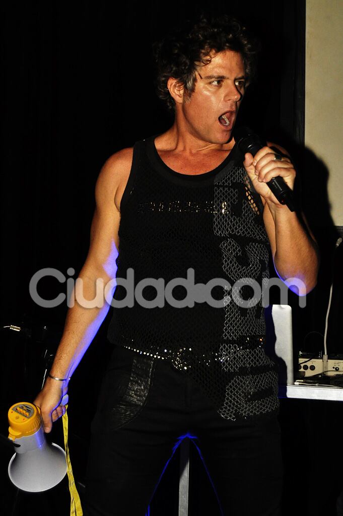 Mike Amigorena desplegó todo su talento sobre el escenario (Foto: Jennifer Rubio). 