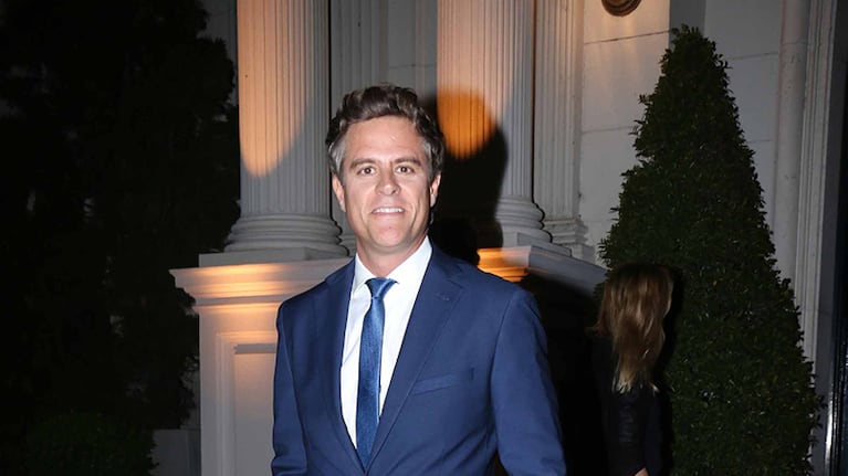 Mike Amigorena, uno de los hombres más elegantes de la noche. Foto: Movilpress-Ciudad.com.
