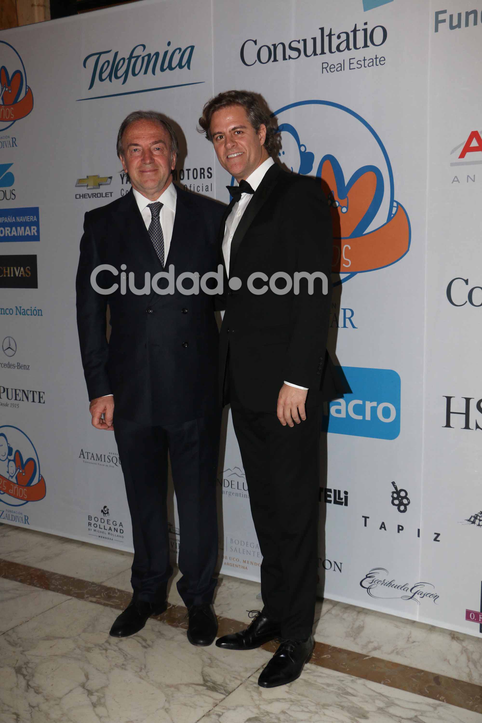 Mike Amigorena y el doctor Zaldívar. Foto: Movilpress-Ciudad.com.