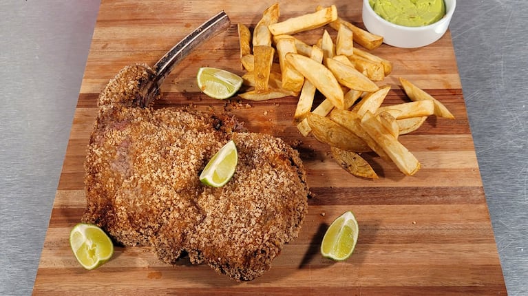 Milanesa rellena de bife con hueso: una receta para darse el gusto del fin de semana 