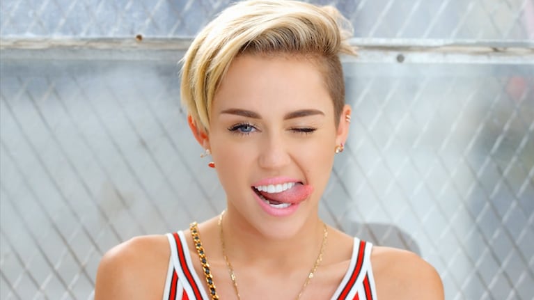 Miley Cyrus impactó las redes sociales con sus fotos hot 