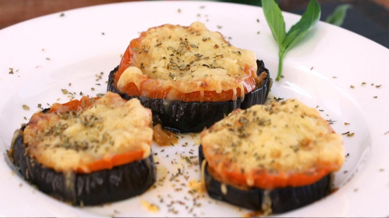 Mini pizzas de berenjenas: una receta para compartir con amigos 