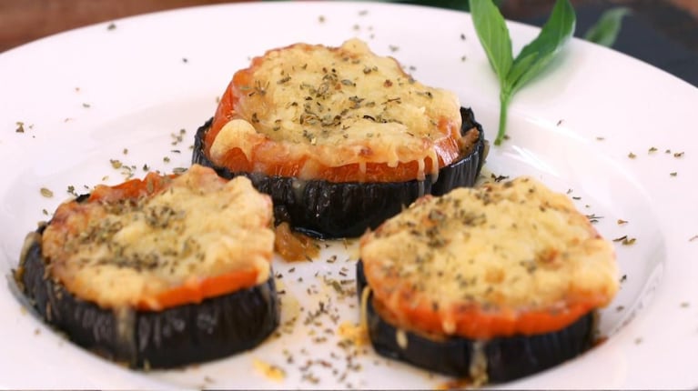 Mini pizzas de berenjenas: una receta para compartir con amigos 