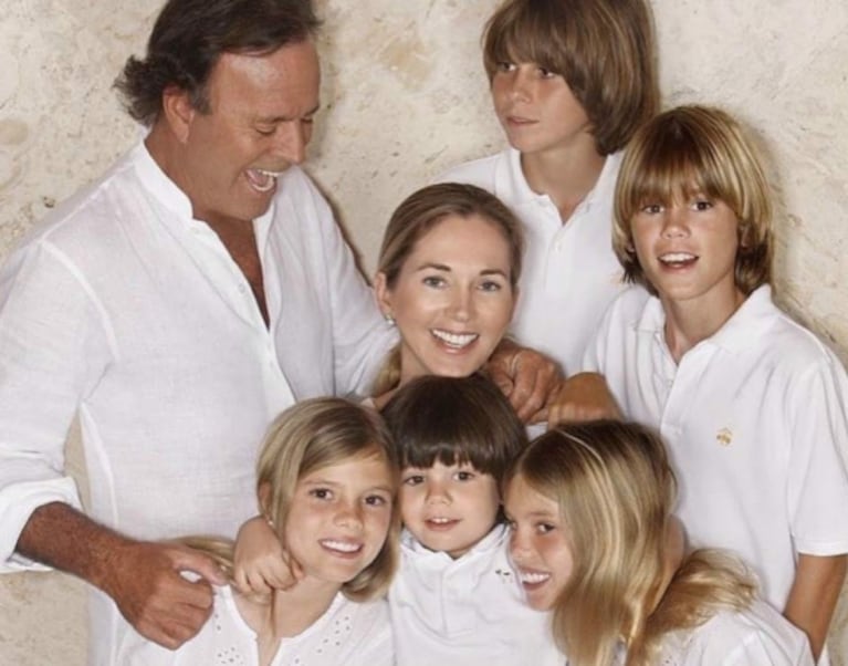 Mirá quiénes son y qué hacen los hijos de Julio Iglesias   