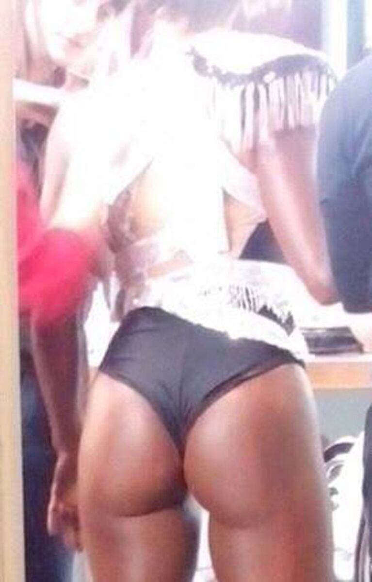Miriam Lanzoni y una foto provocativa para promocionar Bailando (Foto: Twitter). 