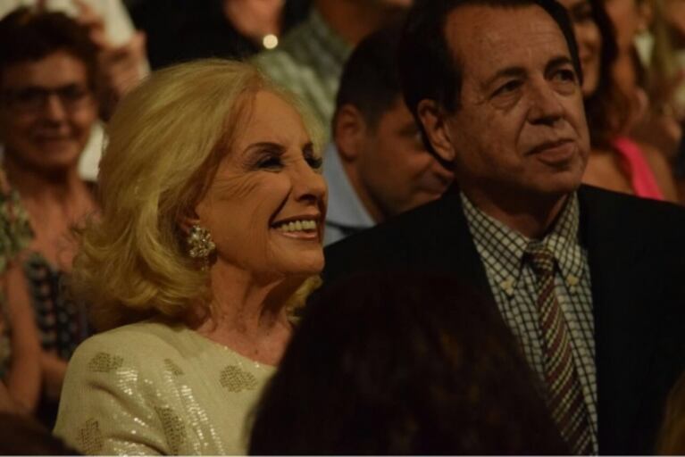 Mirtha Legrand aplaudió de pie a Julio Chavez y Adrián Suar, en Un rato con él