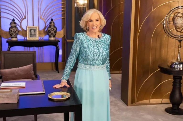 Mirtha Legrand en la mesaza del sábado del 4 de mayo.